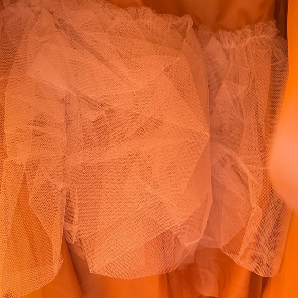 Mac Duggal 68276 Bubble Hem Square Neck Floral Puff Sleeve Hi-Lo Brocade Gown - Picture 7 of 16